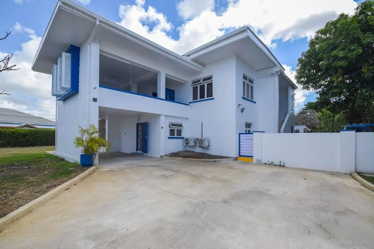 3 Min Walk To Beach - Blue Waters Apt 2 Apts By Bluescape Bridgetown 0*,  Barbados