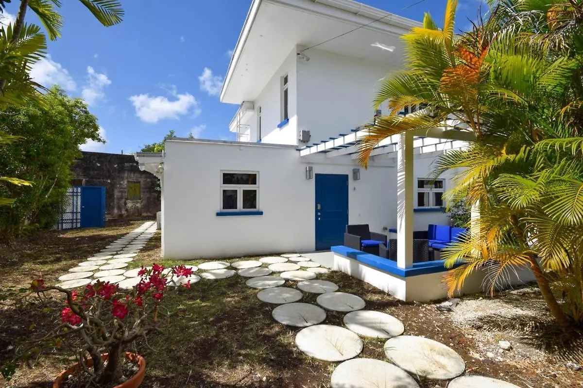 3 Min Walk To Beach - Blue Waters Apt 2 Apts By Bluescape Bridgetown 0*,